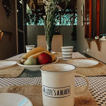 Malou Garden House Near The Tatil Evi