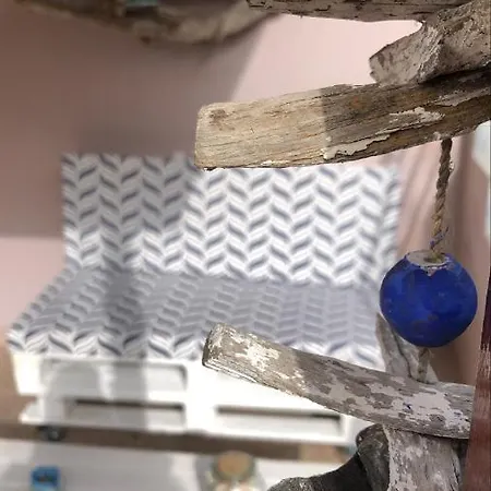 Σπίτι διακοπών Malou Garden House Near The Γλύφα