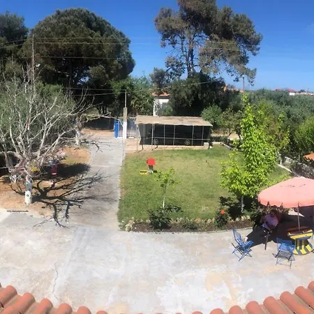 Tatil Evi Malou Garden House Near The
