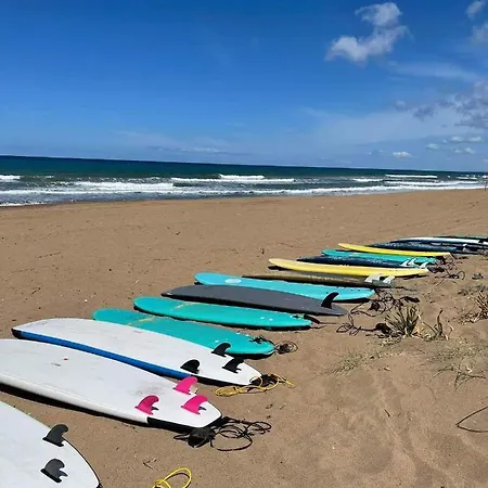 Σπίτι διακοπών Malou Garden House Near The Γλύφα