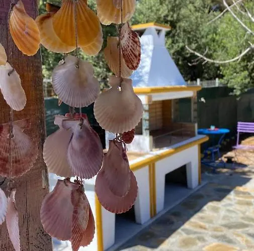 Malou Garden House Near The Semesterbostad *