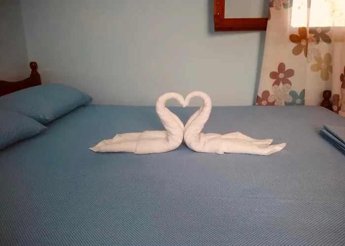 Malou Garden House Near The Glífa