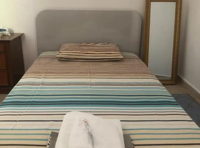 Malou Garden House Near The Glífa