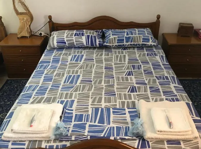 Malou Garden House Near The Semesterbostad *