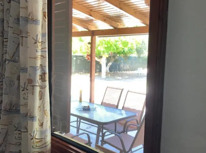 Malou Garden House Near The Semesterbostad *